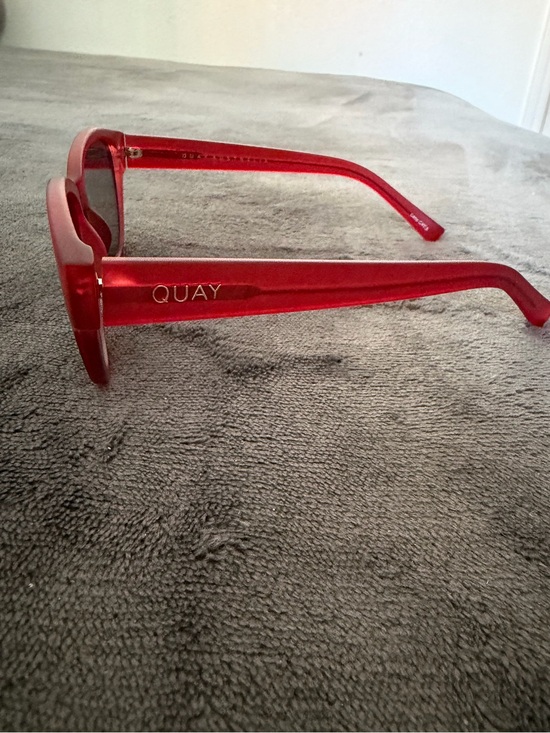 Quay Australia sunglasses woman main image 4